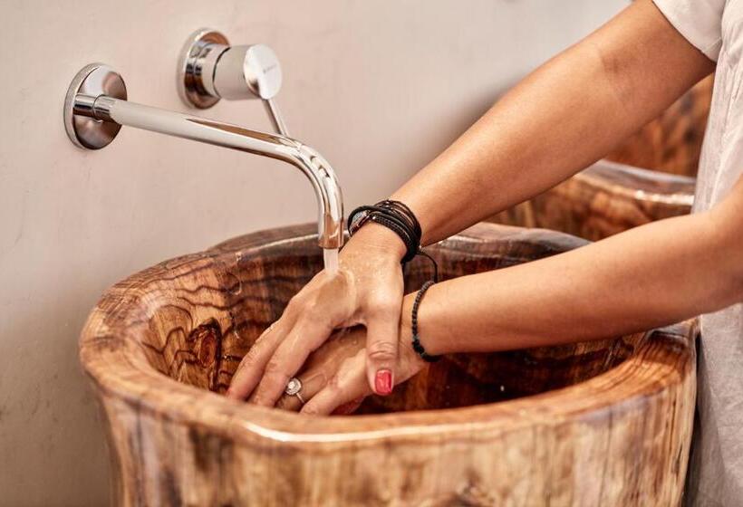 Пентхаус Люкс, Parian Boutique