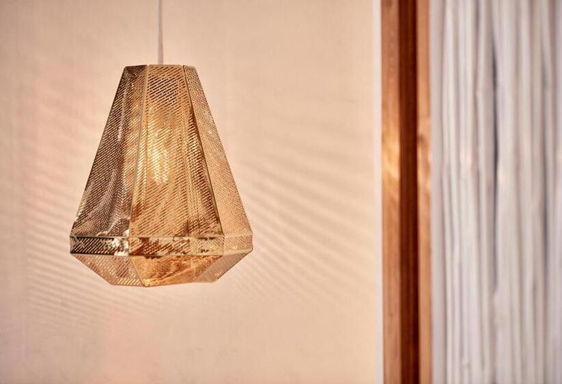 阁楼套房, Parian Boutique