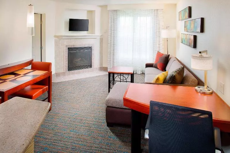 キングサイズベッドのスイートルーム, Residence Inn By Marriott Roanoke Airport