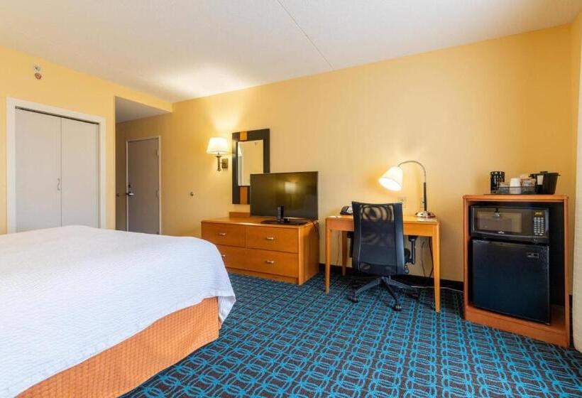 带大床的标准间, Fairfield Inn & Suites By Marriott Carlisle