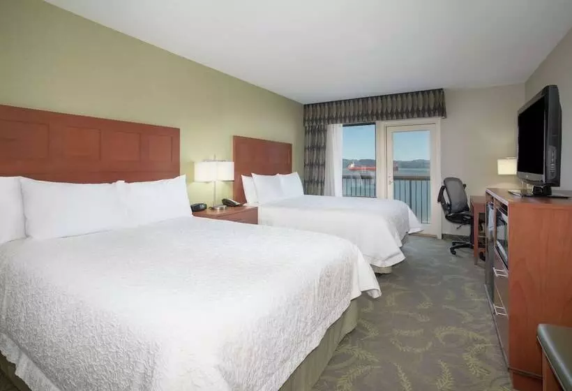 2ダブルベッドのスタンダードルーム, Hampton Inn And Suites Astoria