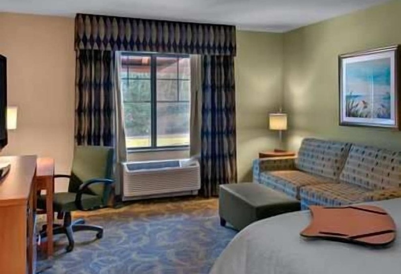 غرفة قياسية سرير مزدوج, Hampton Inn And Suites Astoria