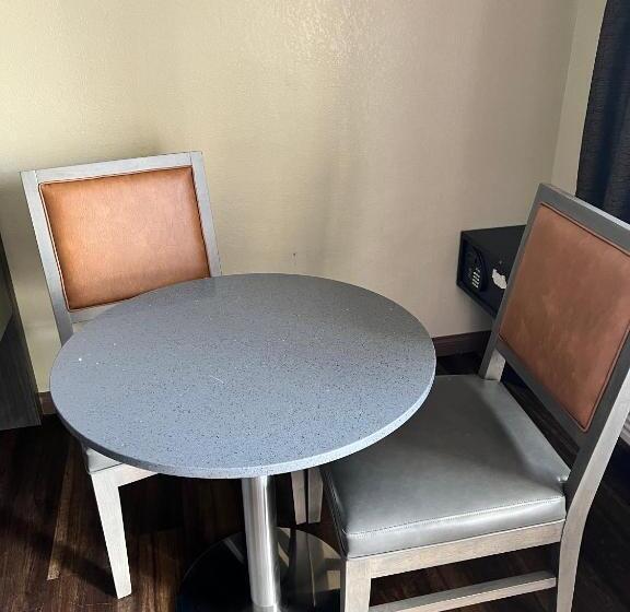 스탠다드 룸 킹사이즈 침대, Highland Inn Las Vegas