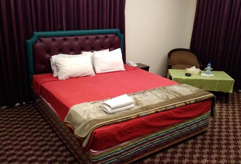 اتاق سوپریور یک تخته, Center Point Apartment