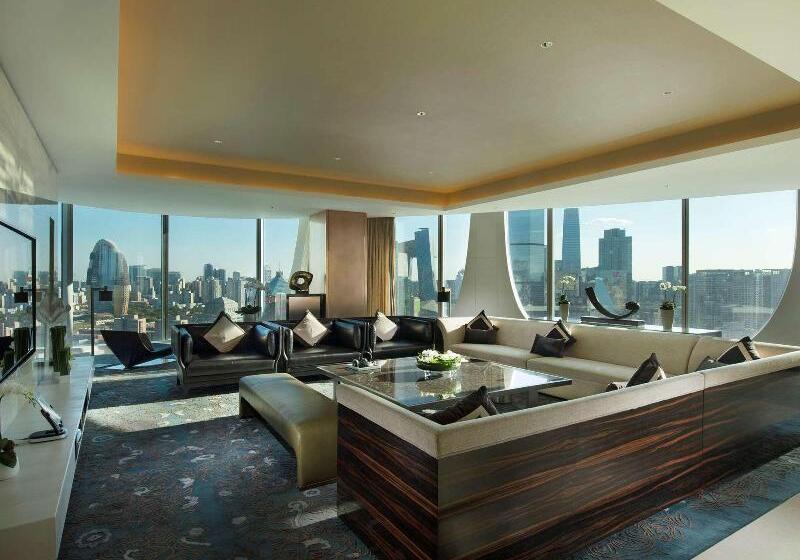 带双人大床的行政管理套房, Conrad Beijing