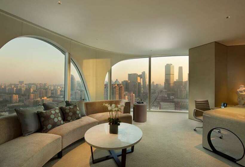 带双人大床的行政管理套房, Conrad Beijing