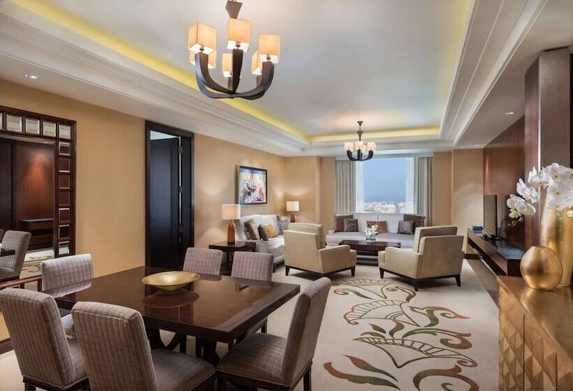 سوییت اجرایی, Conrad Dubai