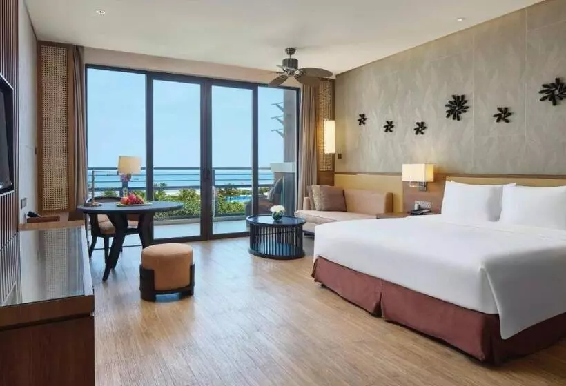 プレミアムルーム, Crowne Plaza Hailing Island, An Ihg