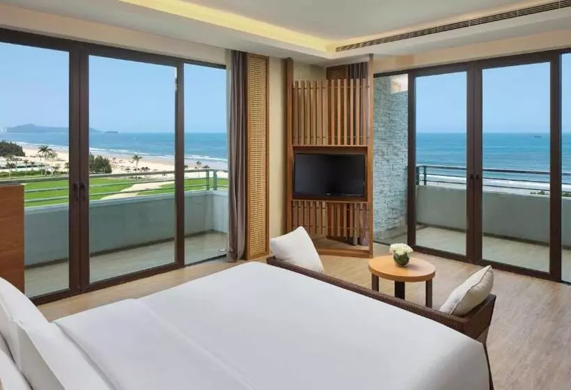 海の見えるプレミアムスイート, Crowne Plaza Hailing Island, An Ihg
