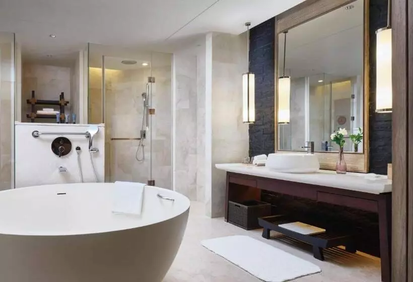 海の見えるプレミアムスイート, Crowne Plaza Hailing Island, An Ihg