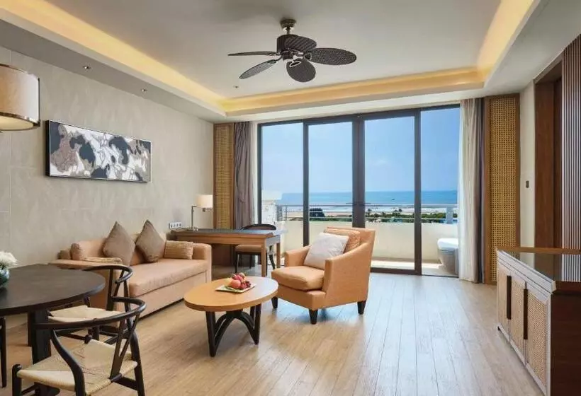 海の見えるプレミアムスイート, Crowne Plaza Hailing Island, An Ihg