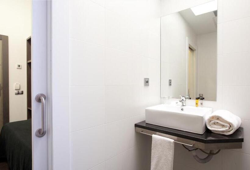 Номер Стандарт Индивидуальный, Dalia Ramblas