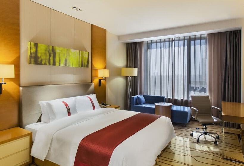 Люкс с Балконом, Holiday Inn Panjin Aqua City, An Ihg