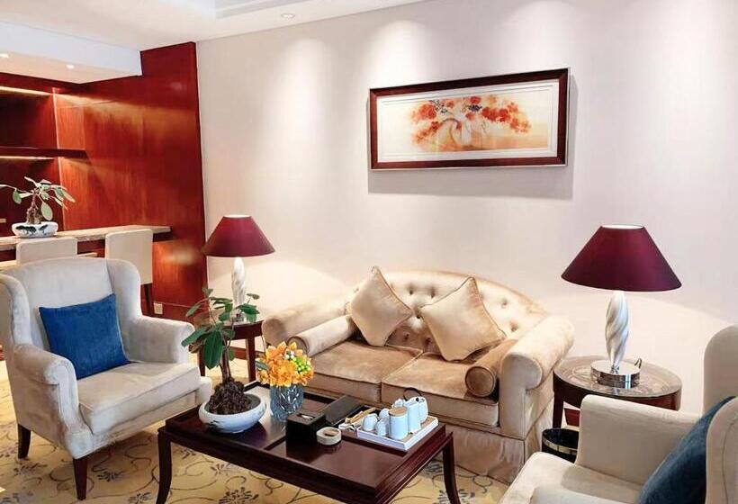 سوییت اجرایی, Howard Johnson Tropical Garden Plaza Kunming