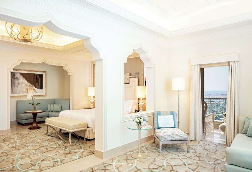 주니어 스위트 킹사이즈 침대, Waldorf Astoria Ras Al Khaimah