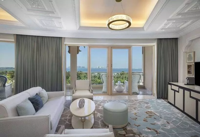 Sviitti Merinäkymä, Waldorf Astoria Ras Al Khaimah