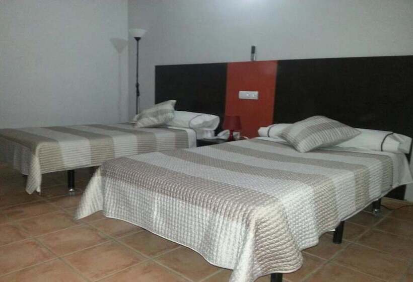 חדר סטנדרט לשלושה, Hostal Ayamonte Los Mellizos