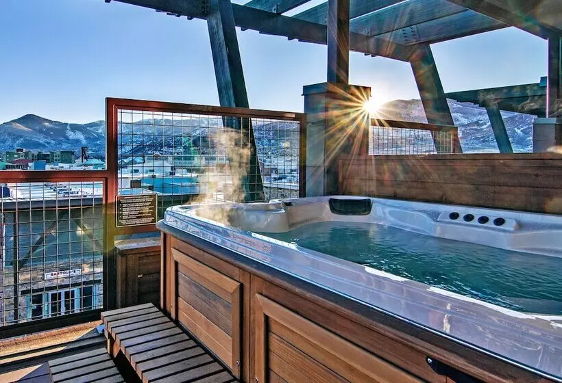 山の見えるスイートデラックスルーム, Newpark Resort