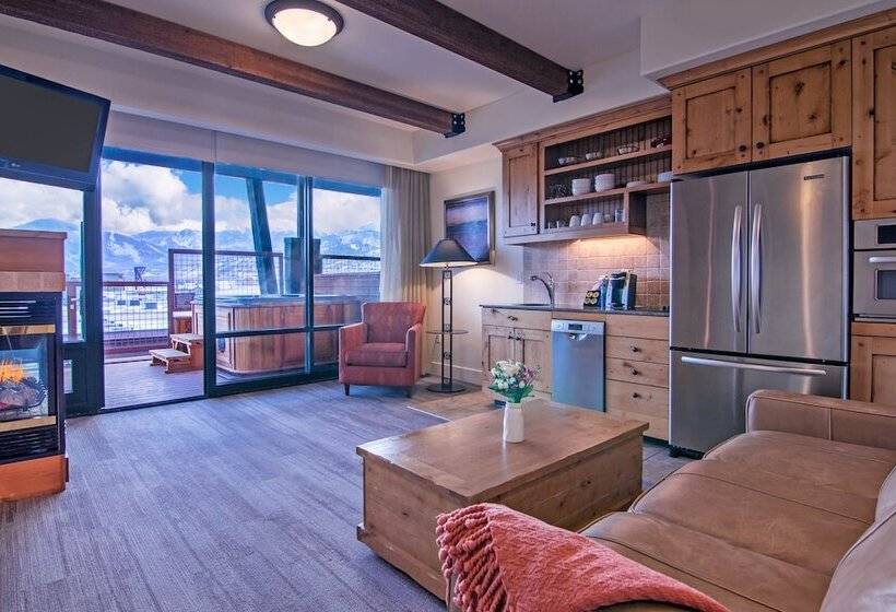 可观山景的豪华套房, Newpark Resort