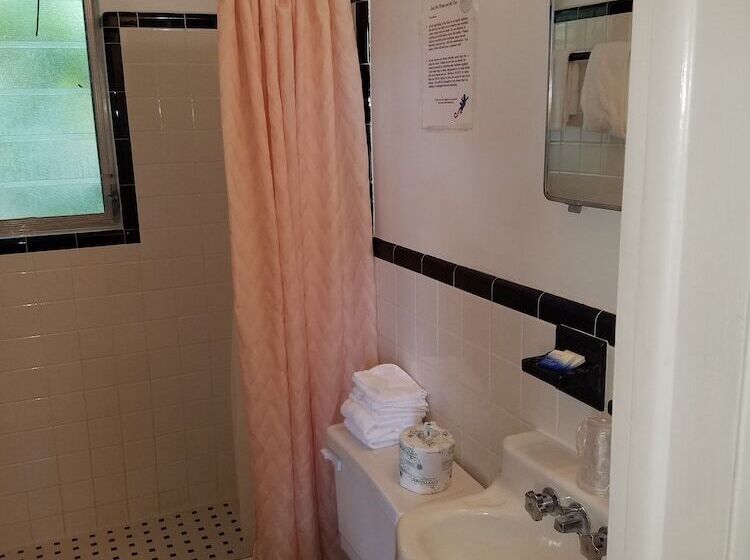 غرفة قياسية, Siesta Motel