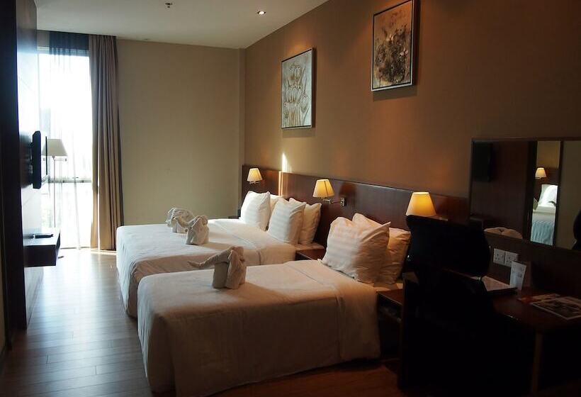 اتاق خانوادگی, Swiss Hotel Apartment