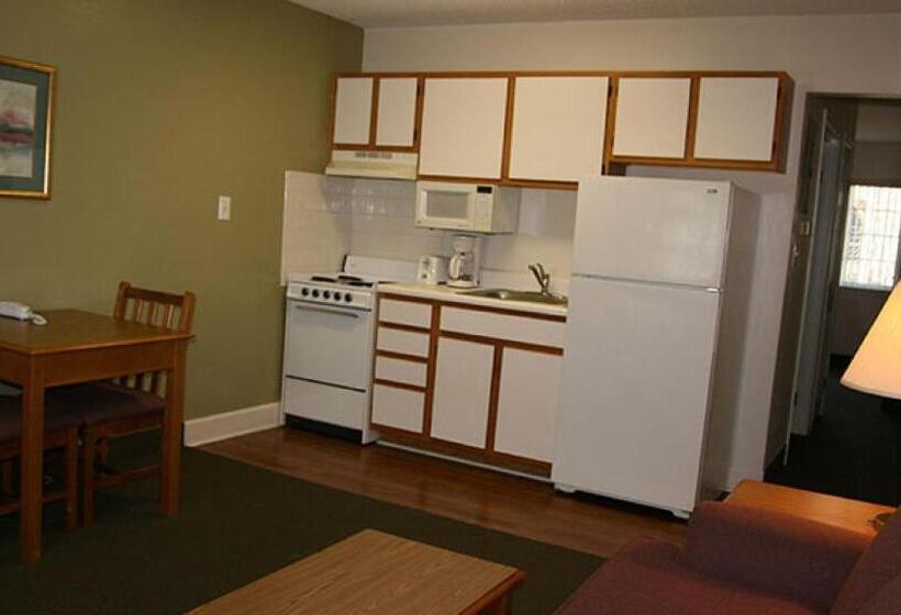 Люкс, Affordable Suites Lexington