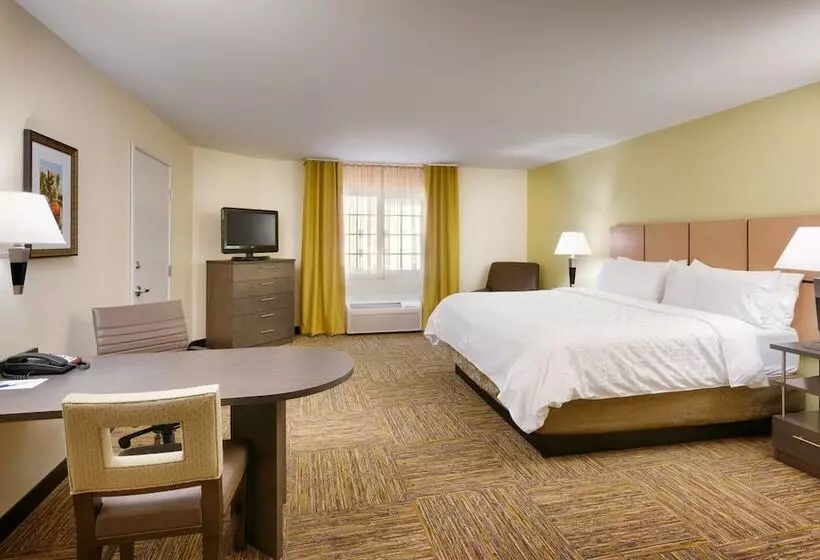 スタンダードスタジオ, Candlewood Suites Plano East, An Ihg