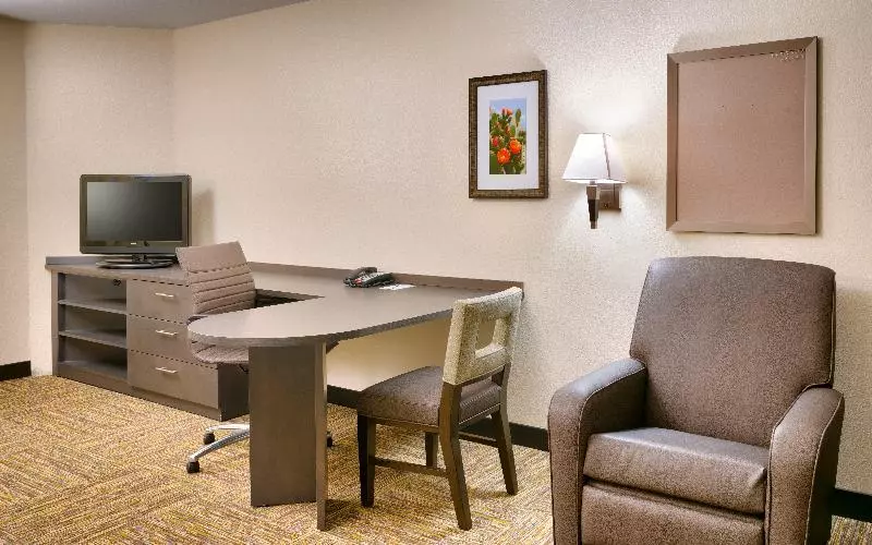 キングサイズベッドのスイートルーム, Candlewood Suites Plano East, An Ihg