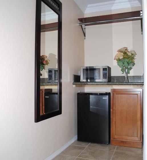 חדר סטנדרט שתי מיטות זוגיות, Crystal Lodge Motel