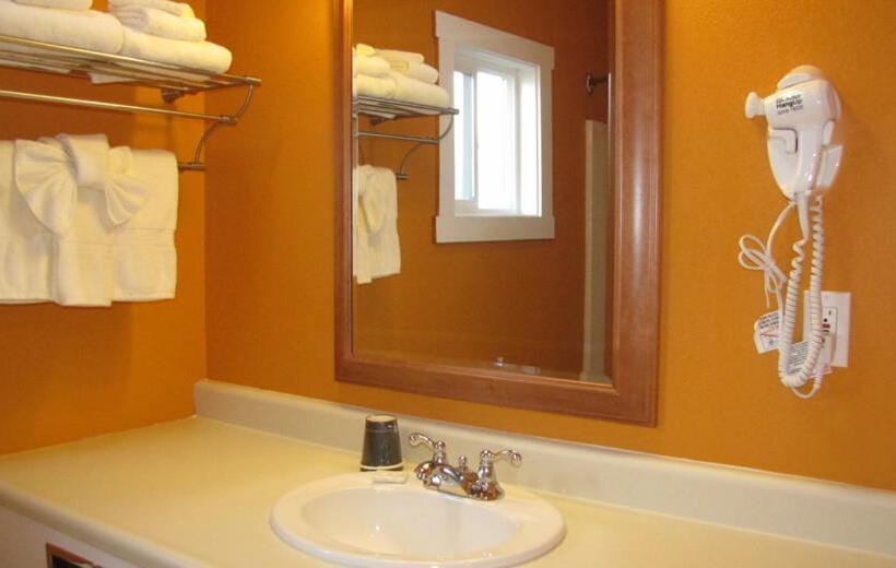 キングサイズベッドのスタンダードルーム, Coast Inn And Spa