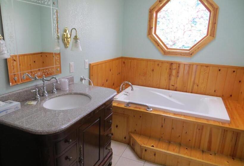 キングサイズベッドのスイートルーム, Coast Inn And Spa