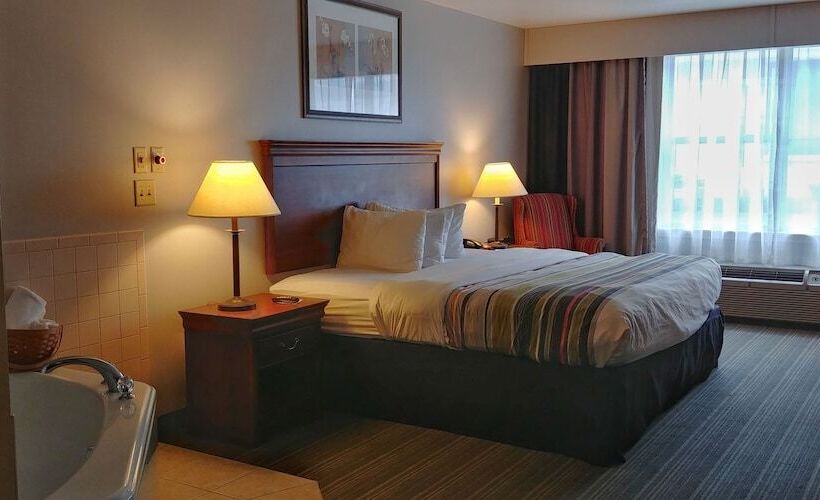 جناح مزود بجاكوزى, Country Inn & Suites By Radisson, Chambersburg, Pa