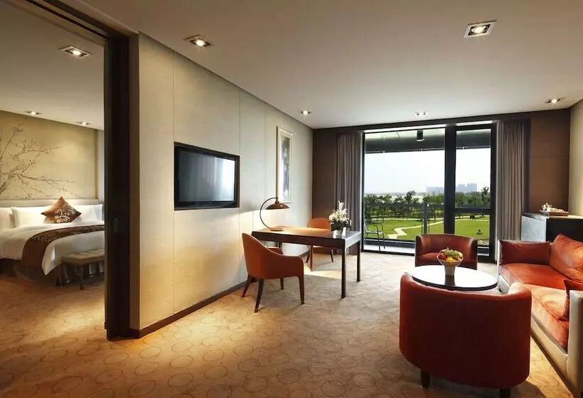スイート, Crowne Plaza Xuzhou Dalong Lake, An Ihg