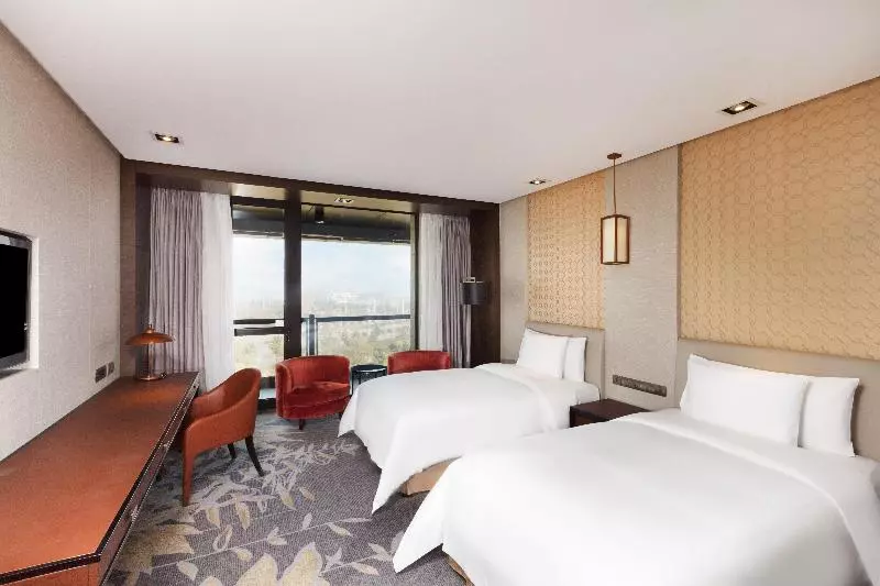 اتاق استاندارد با چشم‌انداز باغ, Crowne Plaza Xuzhou Dalong Lake, An Ihg
