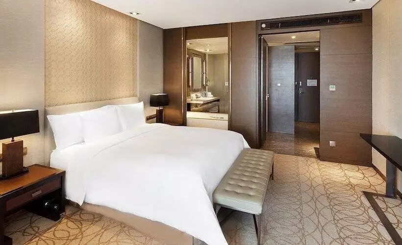 اتاق استاندارد با چشم‌انداز باغ, Crowne Plaza Xuzhou Dalong Lake, An Ihg