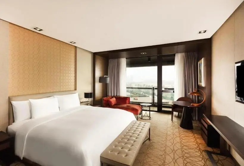 اتاق استاندارد با تخت بزرگ, Crowne Plaza Xuzhou Dalong Lake, An Ihg