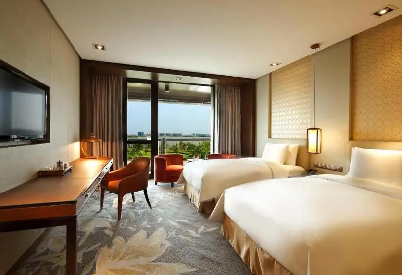 اتاق استاندارد با چشم‌انداز باغ, Crowne Plaza Xuzhou Dalong Lake, An Ihg