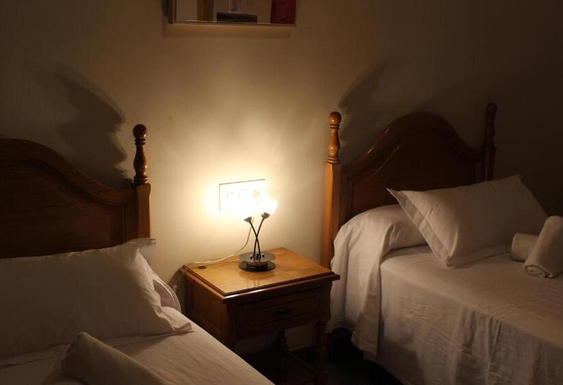 스탠다드 룸, Hostal Los Maños