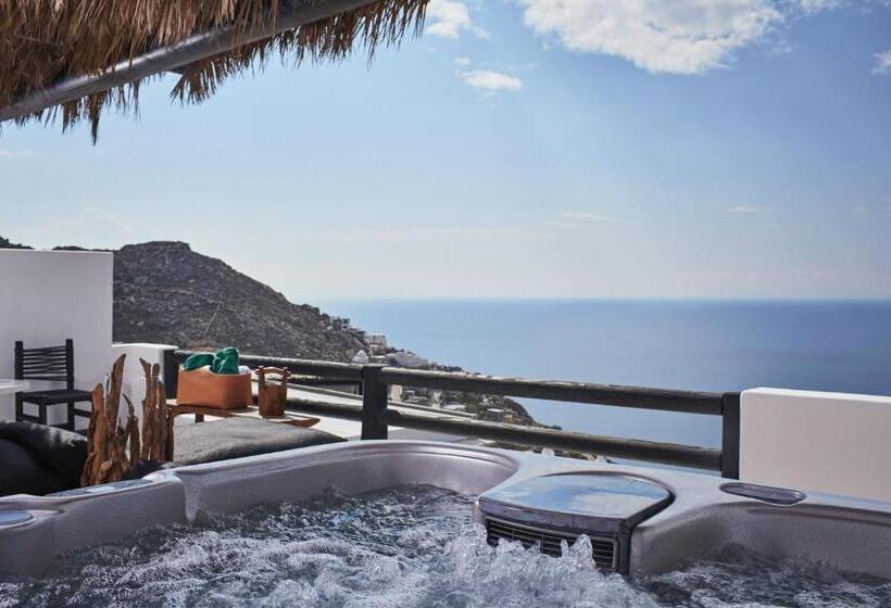 Люкс с гидромассажем, Myconian Utopia Relais & Chateaux