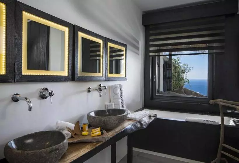 Suite with Pool, Myconian Utopia Relais & Chateaux