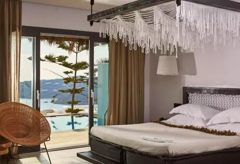 Suite with Pool, Myconian Utopia Relais & Chateaux