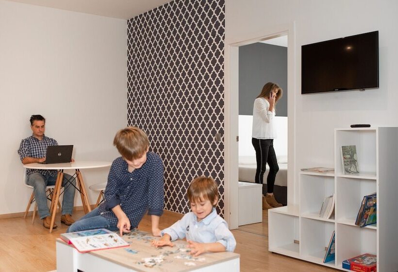 اتاق خانوادگی, Seminario Aeropuerto Bilbao