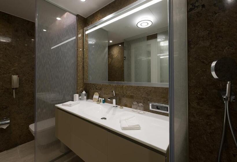 2 Bedroom Apartment with Views, The Grand Tarabya