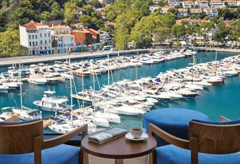 Suite with Views, The Grand Tarabya