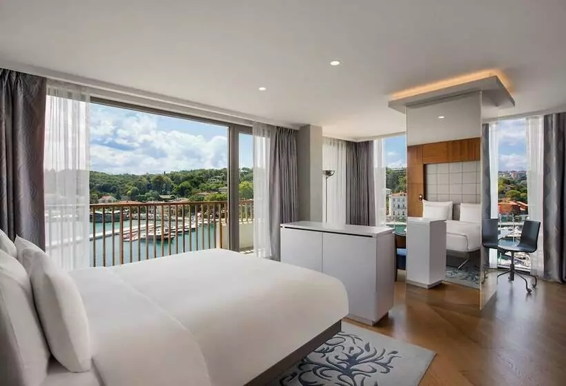 Suite with Views