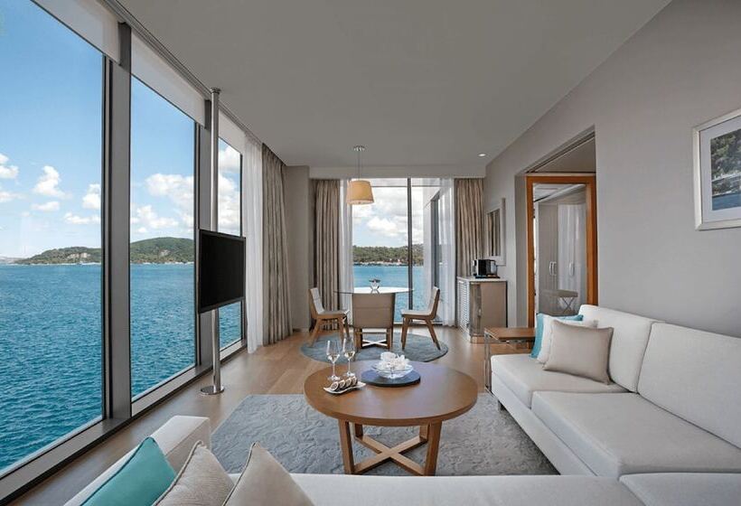 Suite with Views, The Grand Tarabya