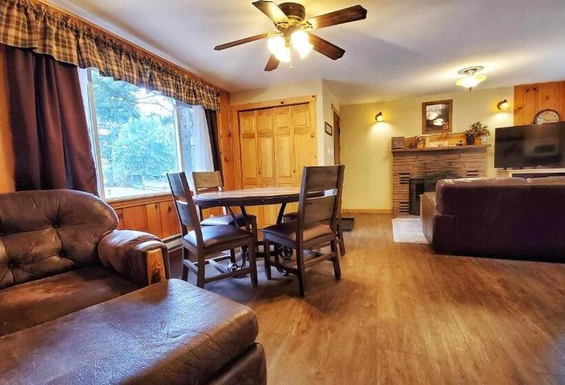 Хижина Deluxe, The Inn On Fall River & Fall River Cabins