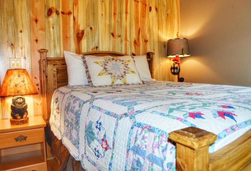 Дом 3 Спальни, The Inn On Fall River & Fall River Cabins