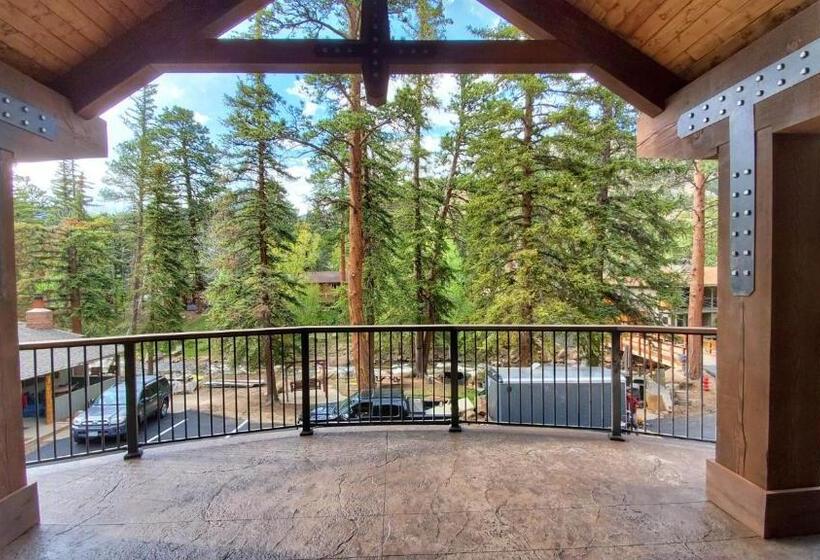 Люкс Superior, The Inn On Fall River & Fall River Cabins