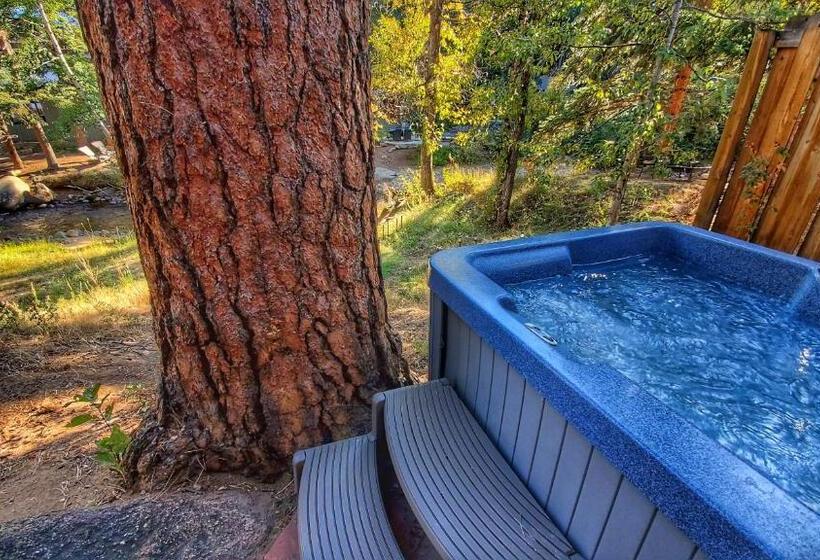 Хижина Deluxe, The Inn On Fall River & Fall River Cabins